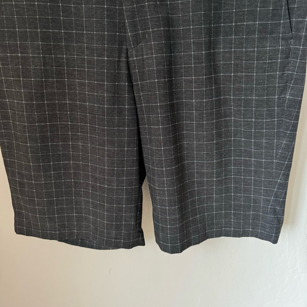 NIKE GOLF Dri-Fit Stretch Shorts 11” Inseam Dark Grey Black Style# 818047-010 - Picture 10 of 15